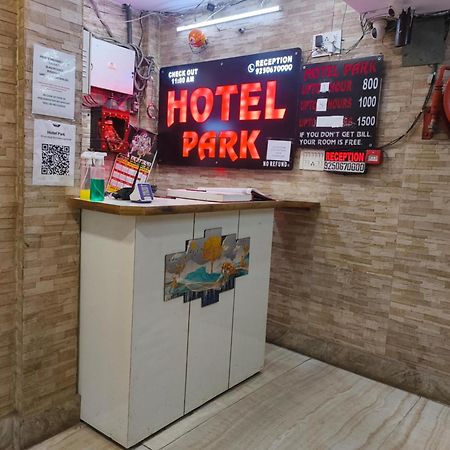 Hotel Metro Park New Delhi Luaran gambar